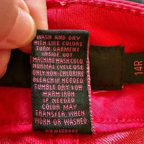 NWOT Never Worn Torrid Jeans in Red - Picture 6 of 6